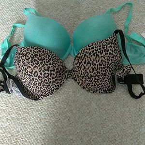 COPY - Victoria's Secret Bras 34D